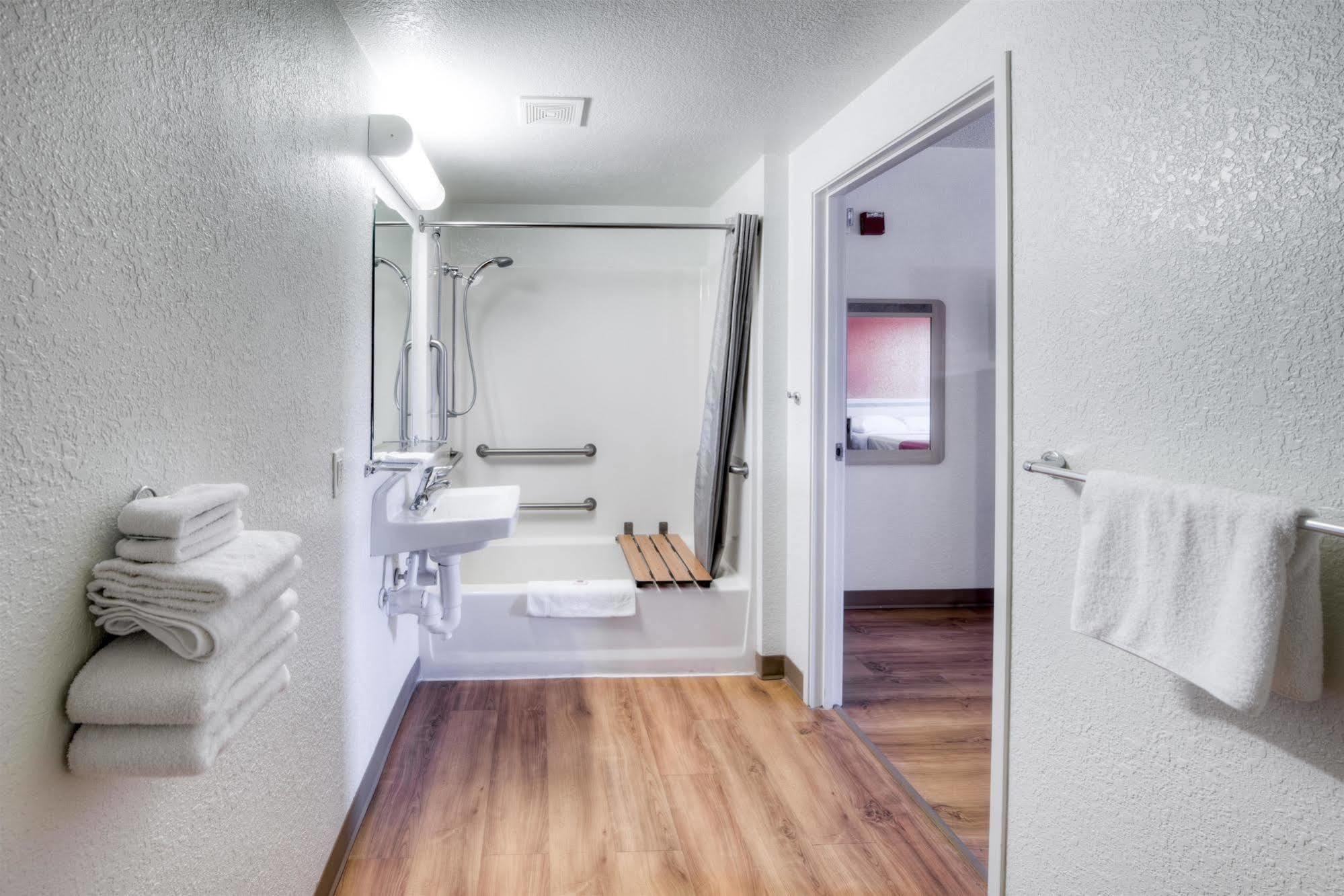 Motel 6-Niantic, Ct - New London المظهر الخارجي الصورة