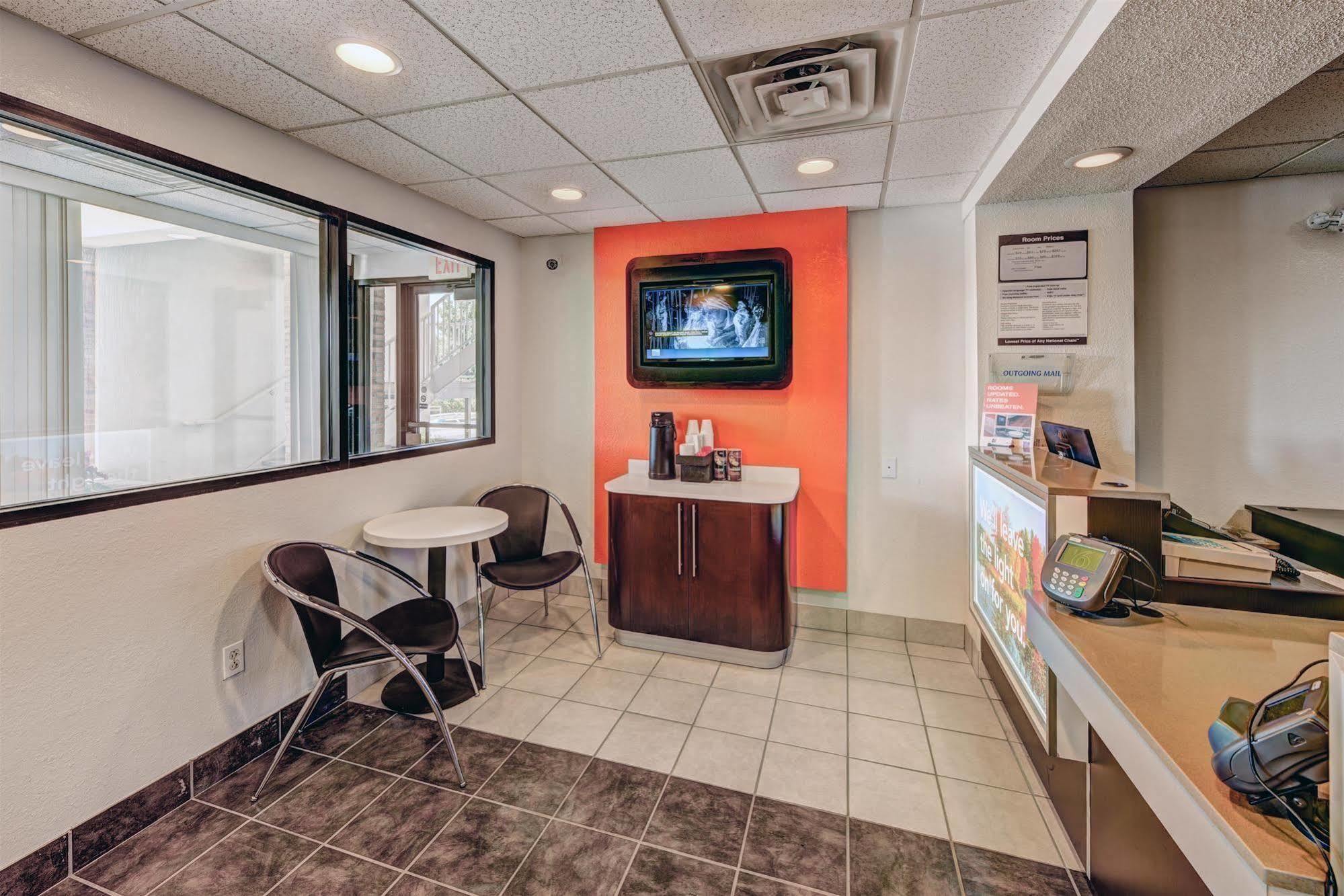Motel 6-Niantic, Ct - New London المظهر الخارجي الصورة