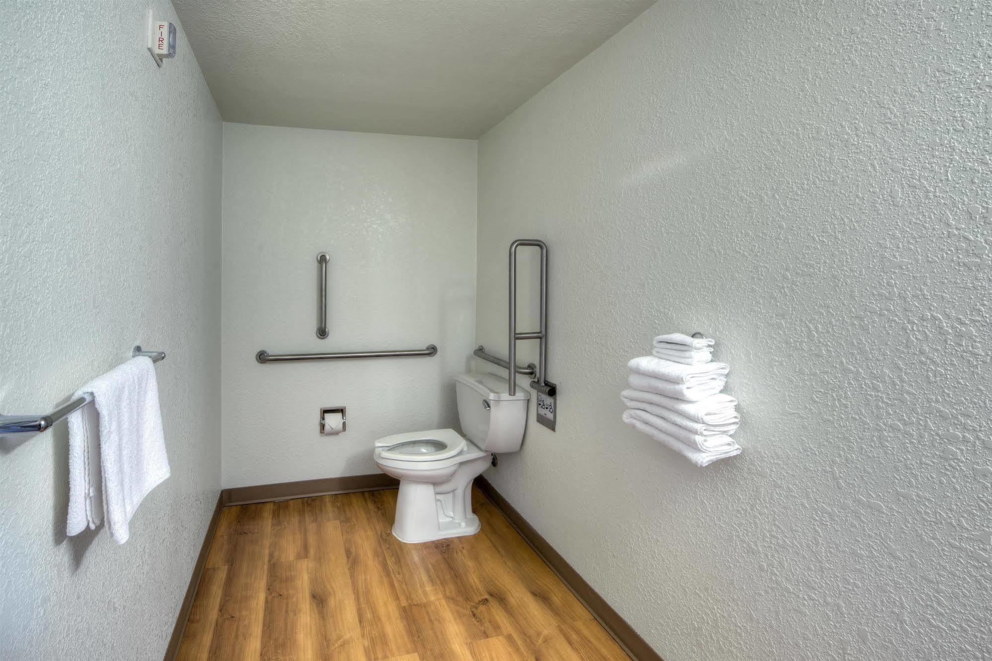 Motel 6-Niantic, Ct - New London المظهر الخارجي الصورة
